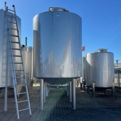 8.000 ltr. V2216
